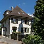Boutique J87 Willa