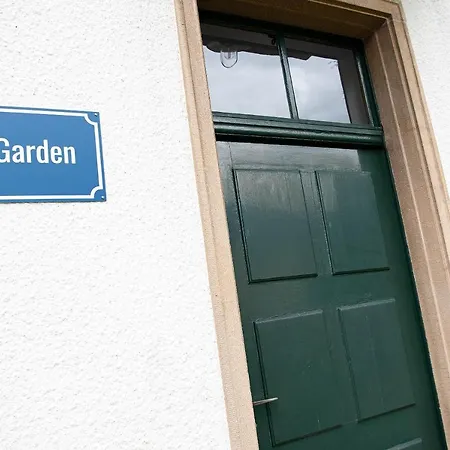 Boutique J87 Villa *