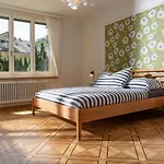 Villa Boutique J87 *
